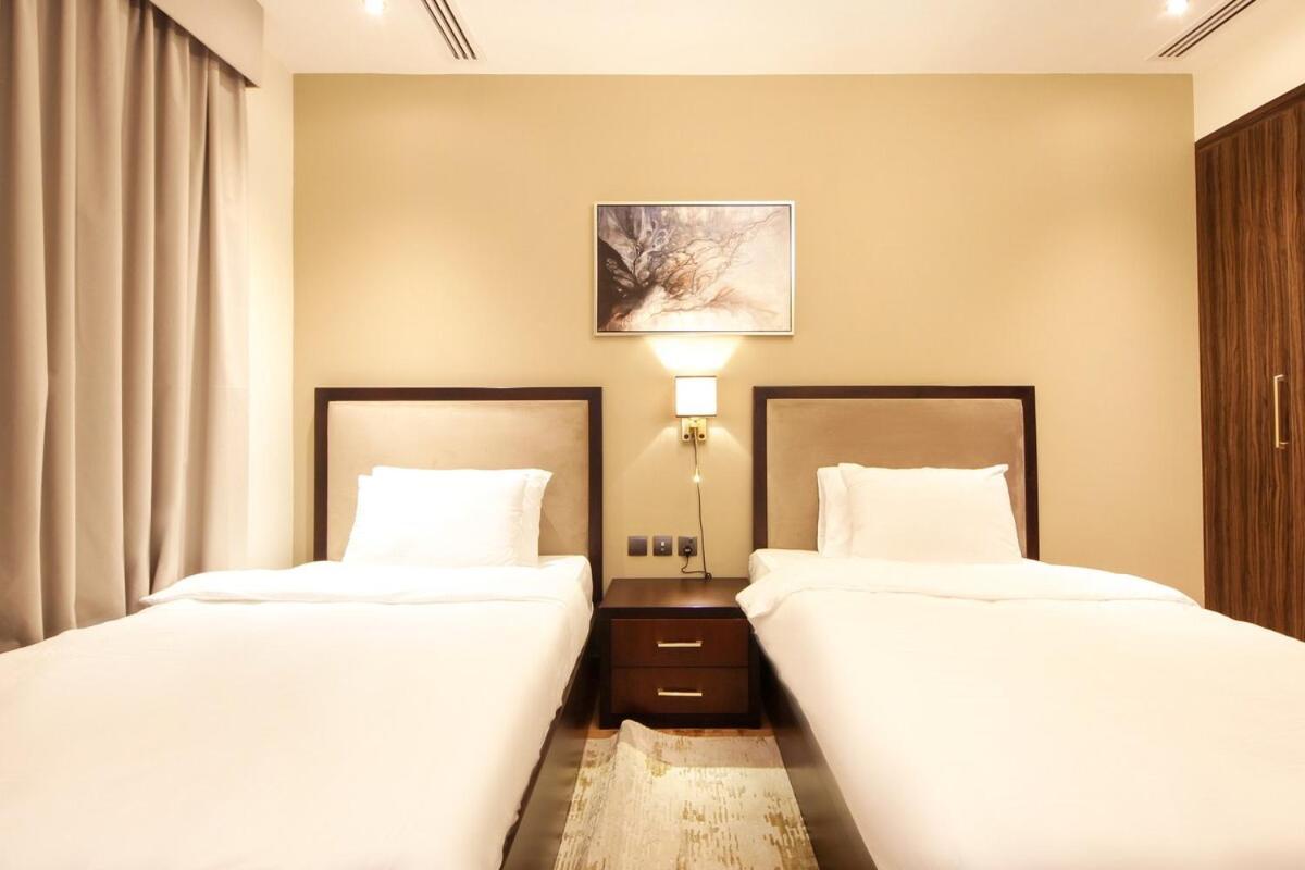 Stylish 2br Downtown Burj & Mall Nearby *