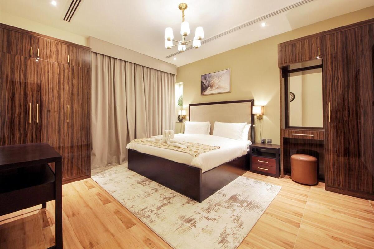 Stylish 2br Downtown Burj & Mall Nearby Dubai