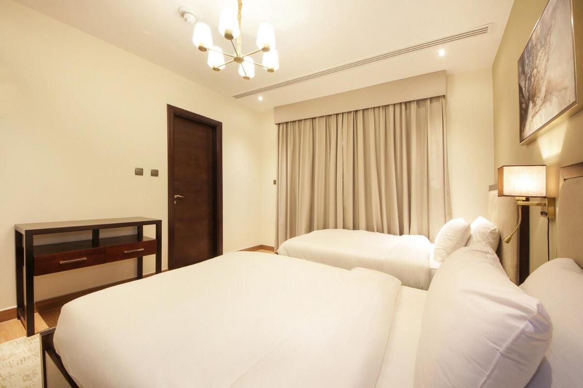 Stylish 2br Downtown Burj & Mall Nearby