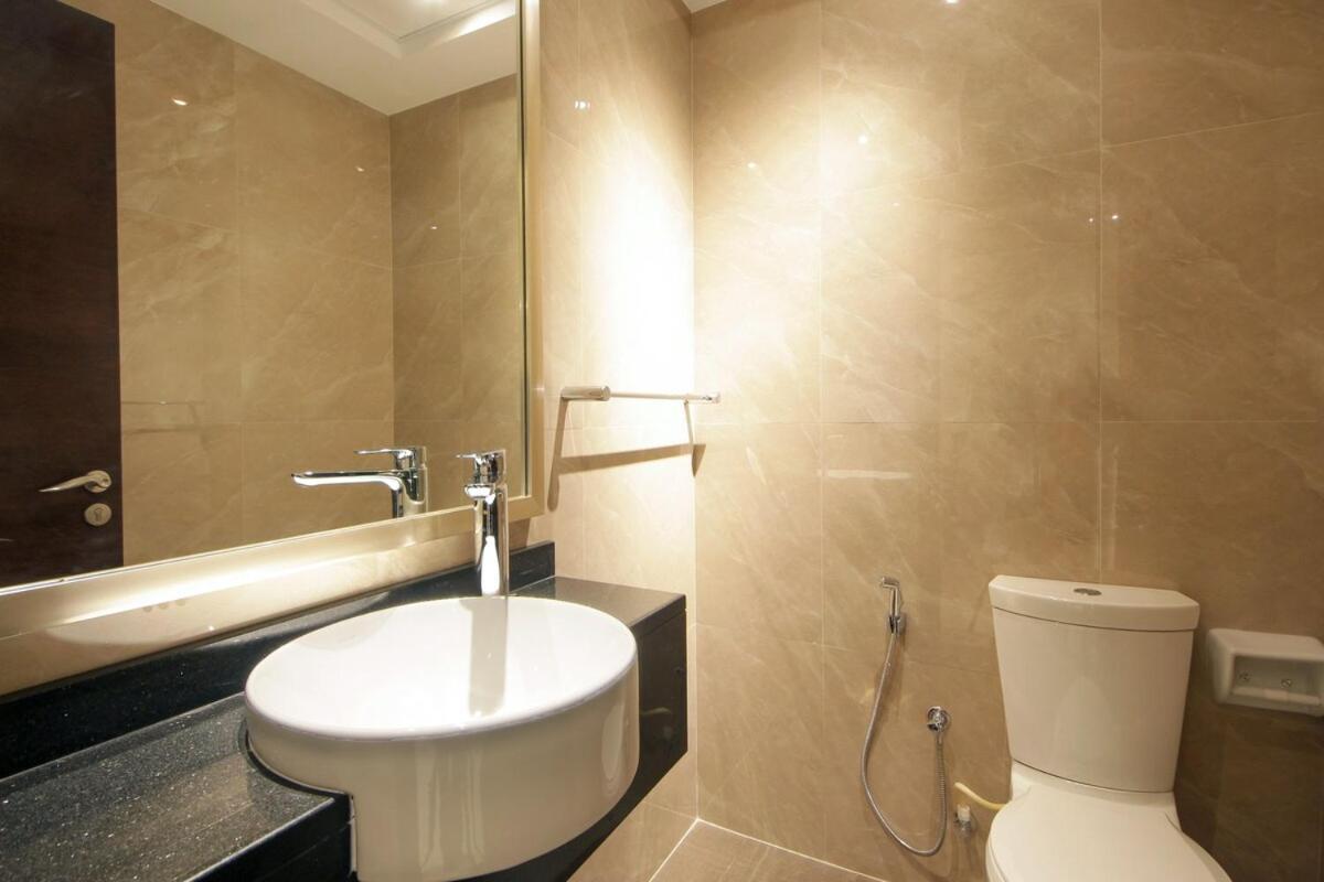 Stylish 2br Downtown Burj & Mall Nearby