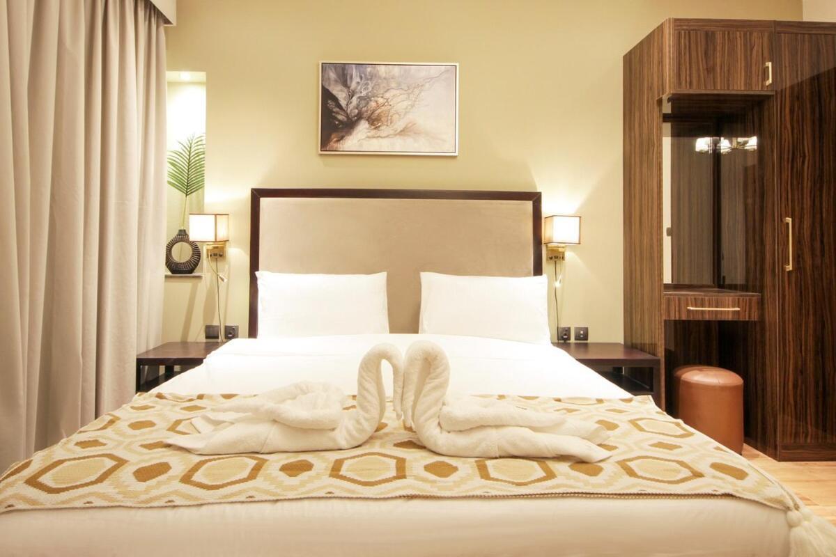 Stylish 2br Downtown Burj & Mall Nearby Dubai
