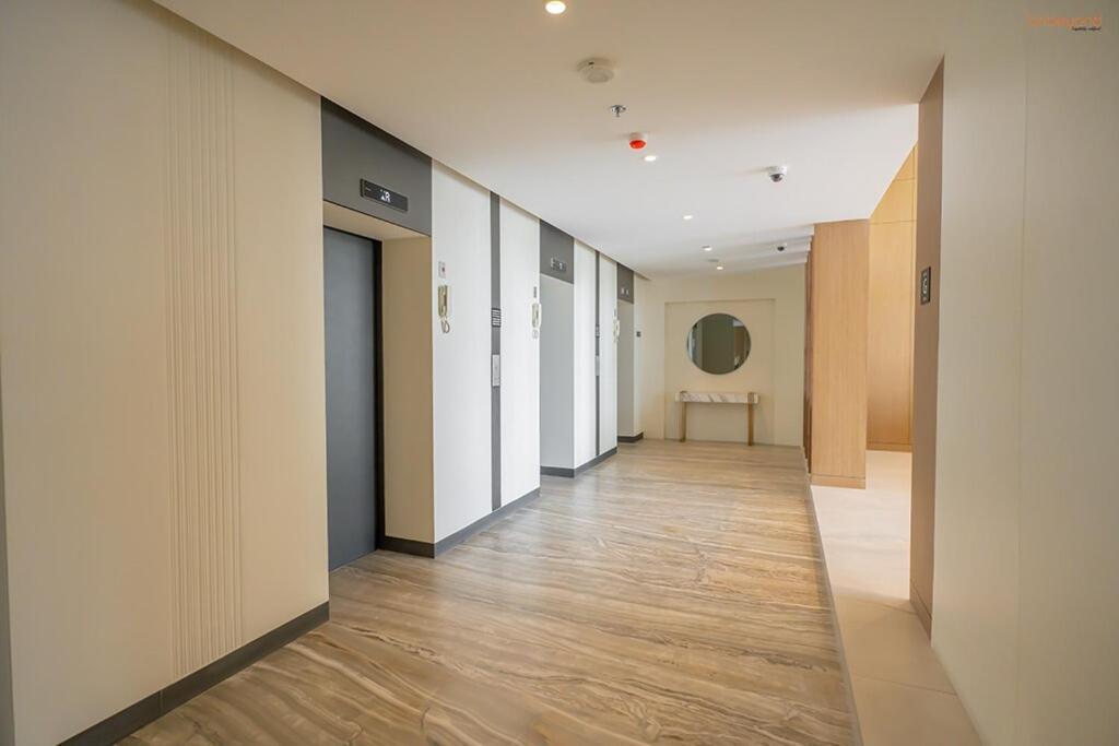 Apartment Bnbeyond's Sassy With Expansive Balcony