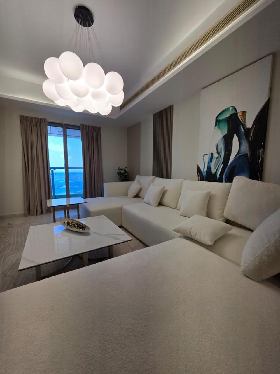 49- Panoramic Views From Luxe 2br Princess Tower Apartment- Free Parking - Walk To Tram * Dubai