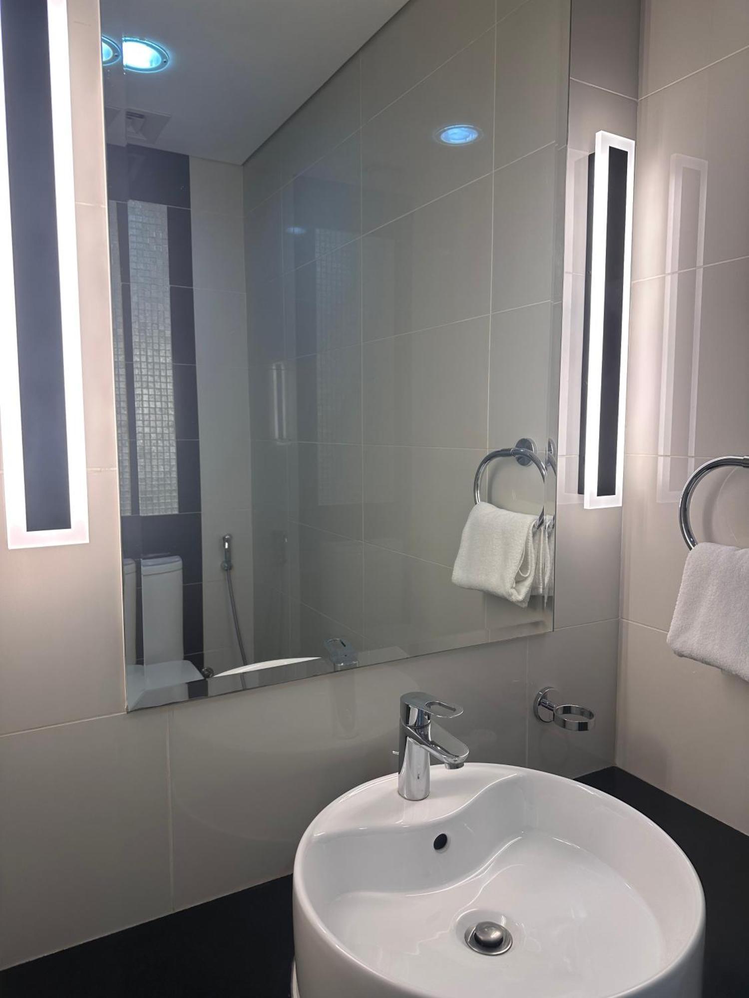 Cozy 1br, 2min To Mall Apartment Dubai
