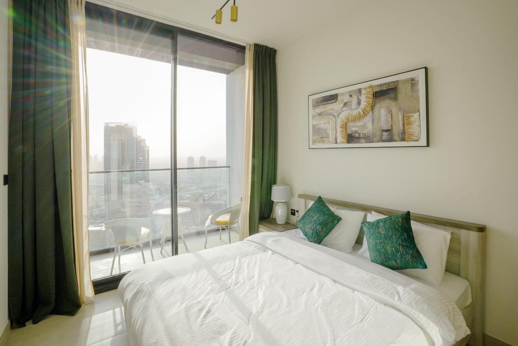 Apartment Elegant 1br In Jvc With Spacious Balcony & Views