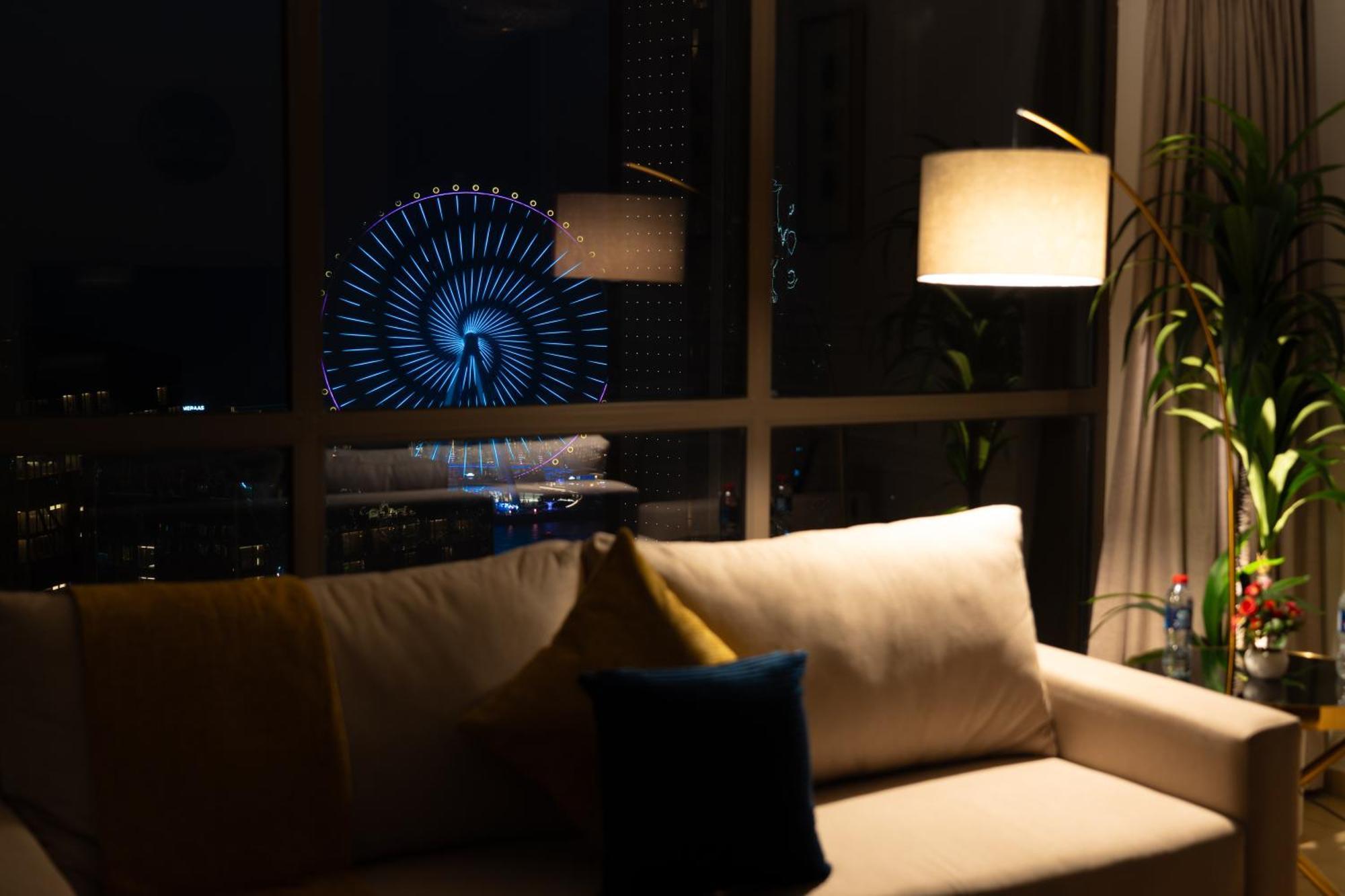 Eye & Sea View 2br Marina & Walk Dubai