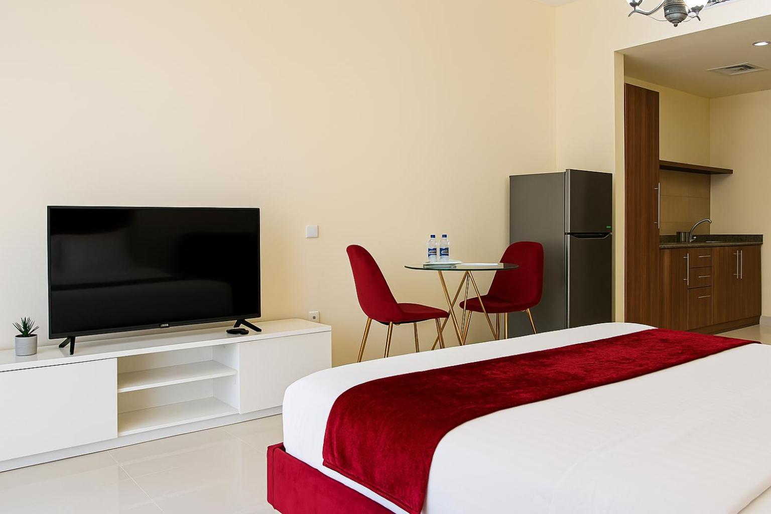Comfy In Jvc Great Location Fast Wi-fi Apartment *