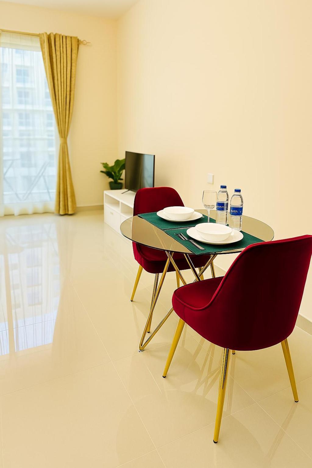 Comfy In Jvc Great Location Fast Wi-fi *