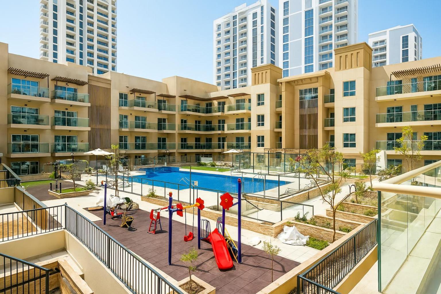 Apartment Comfy In Jvc Great Location Fast Wi-fi Dubai
