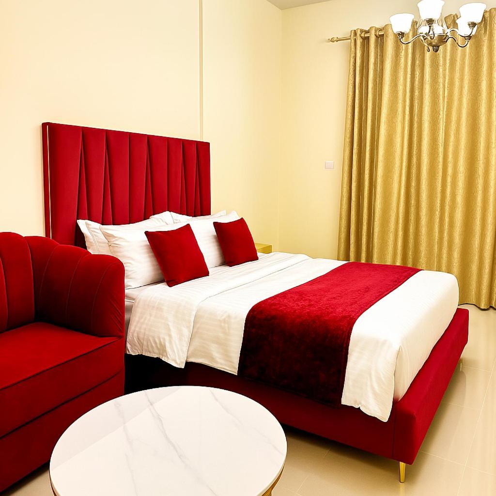 Apartment Comfy In Jvc Great Location Fast Wi-fi Dubai