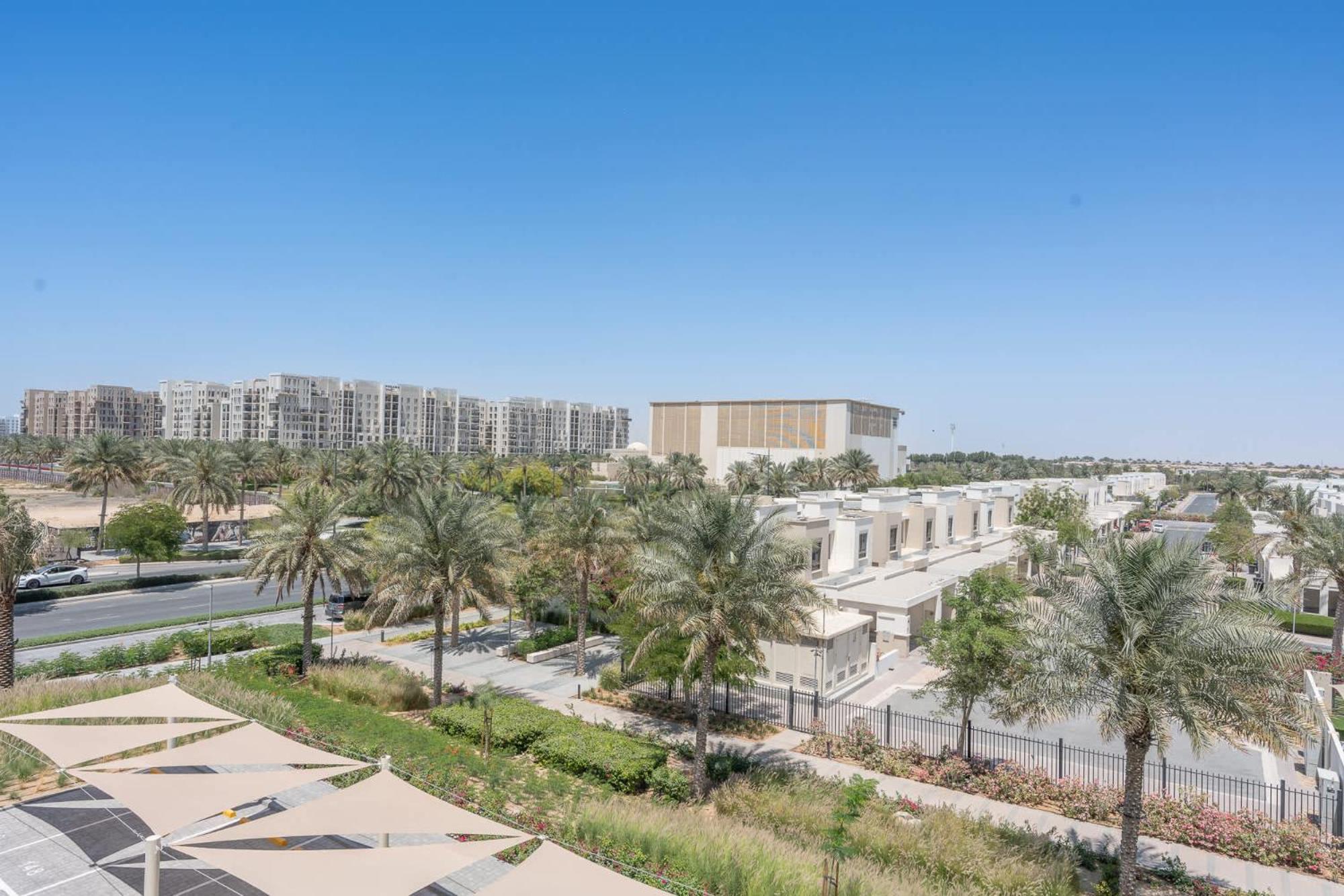 Magnificent 2br In The Brand New The Diplomat Apartment Dubai