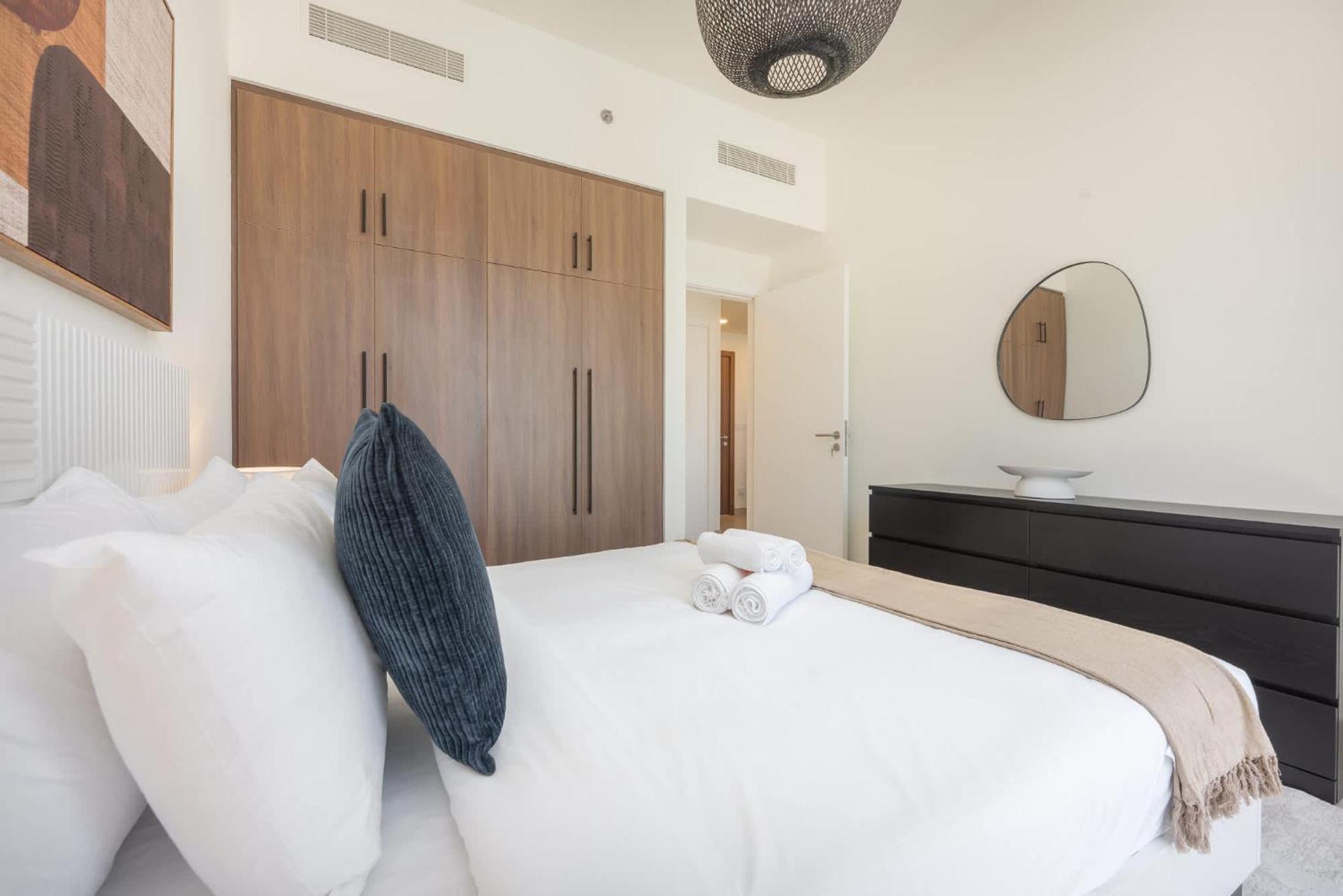 Apartment Magnificent 2br In The Brand New The Diplomat Dubai