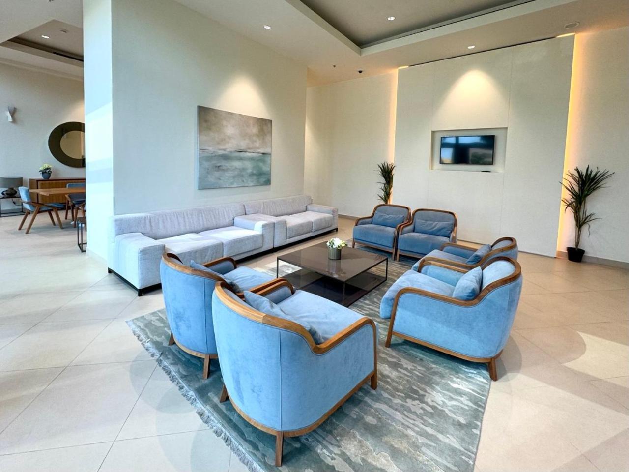 Apartment Burj Vista Luxury 2br ,full Burj Khalifa View ,direct Mall & Metro Access