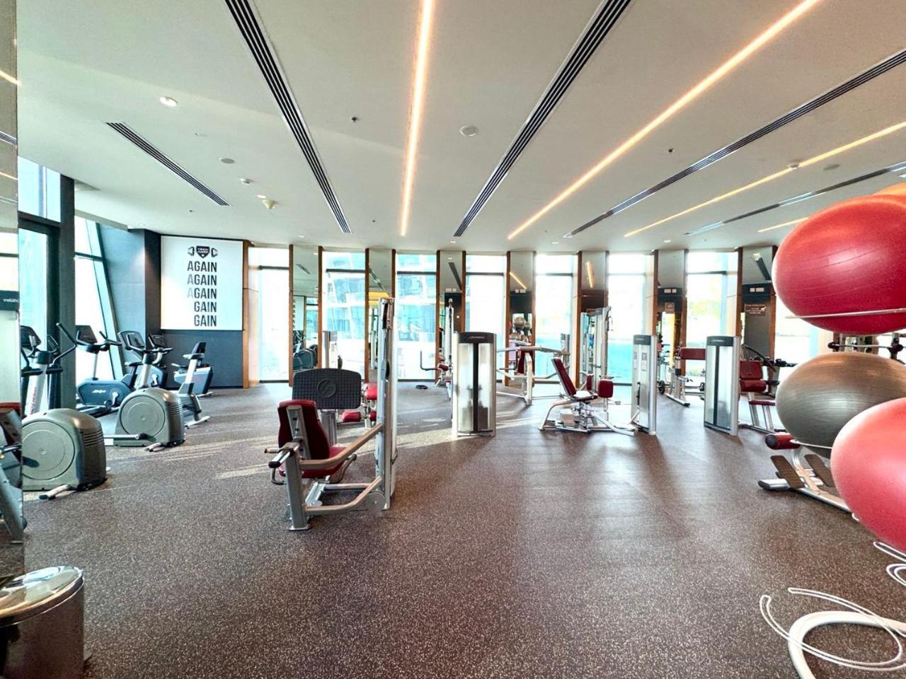 Burj Vista Luxury 2br ,full Burj Khalifa View ,direct Mall & Metro Access
