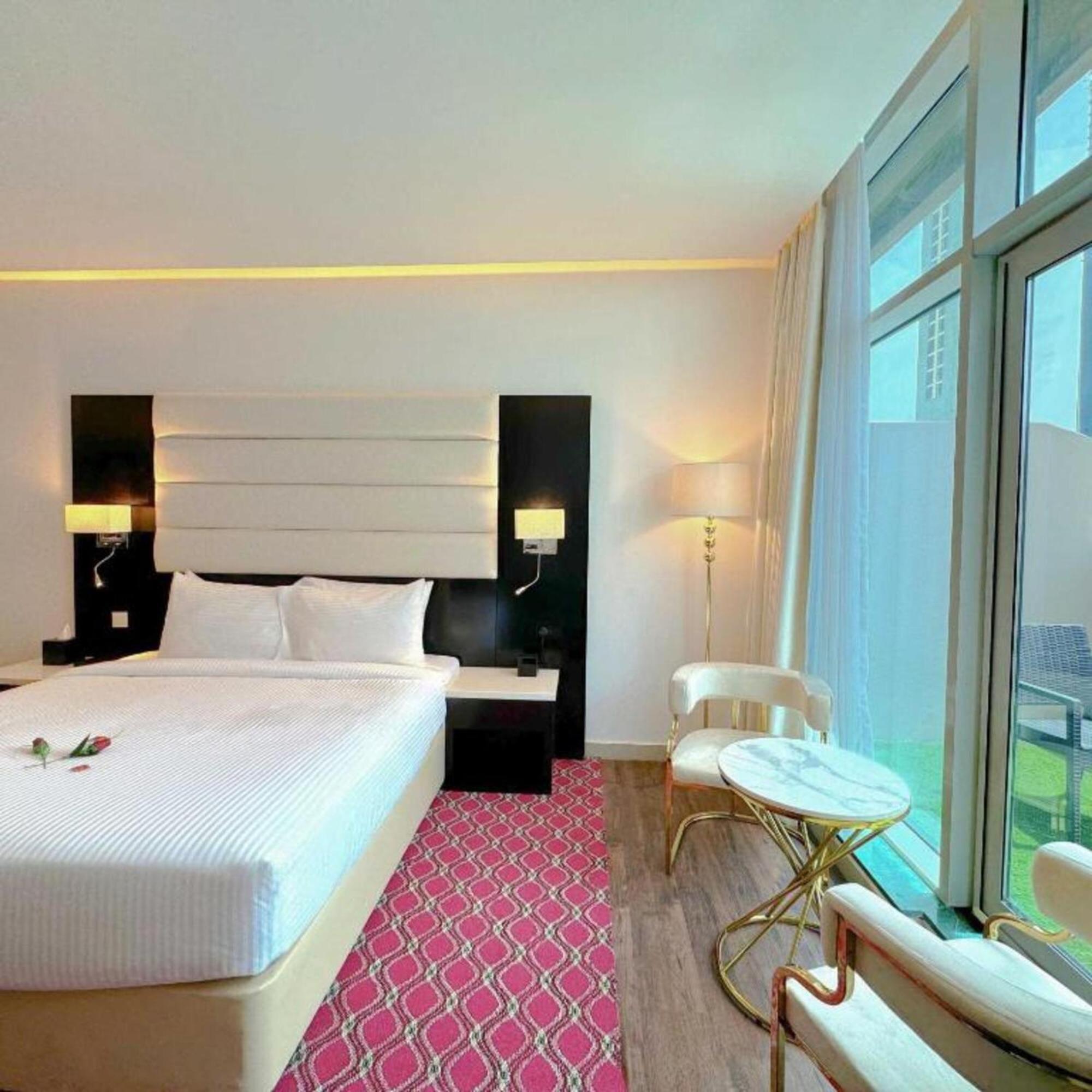 Dancenter Prime Sheikh Zayed Road Luxury Difc Dubai