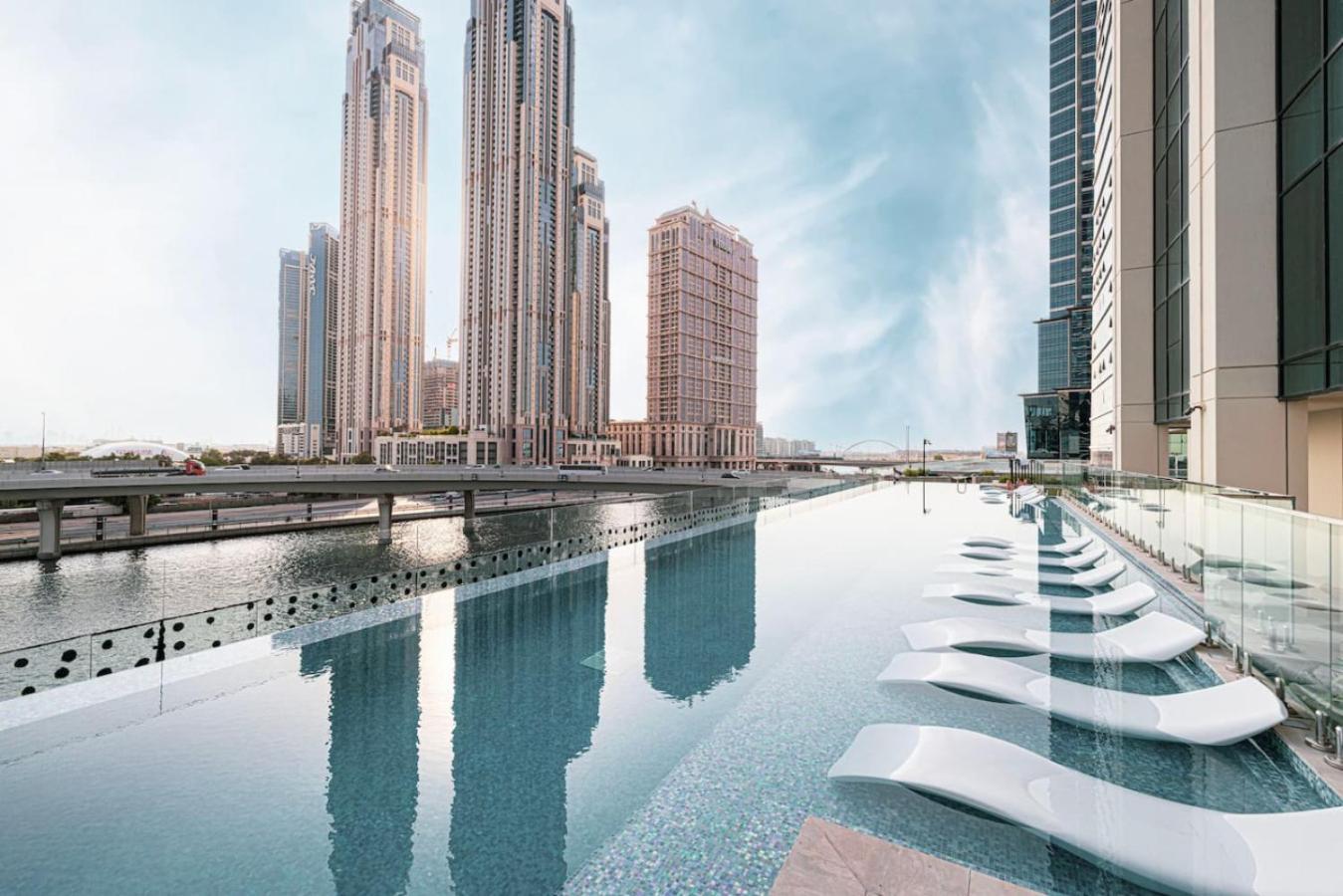 Apartment Infinity Pool - High-floor Modern Comfort - Incredible Views - 2br 8 Pax
