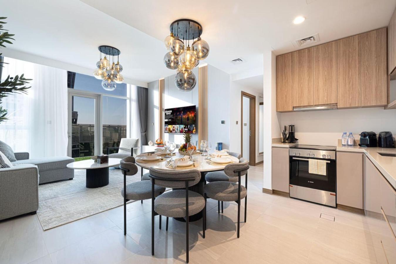 Apartment Infinity Pool - High-floor Modern Comfort - Incredible Views - 2br 8 Pax *