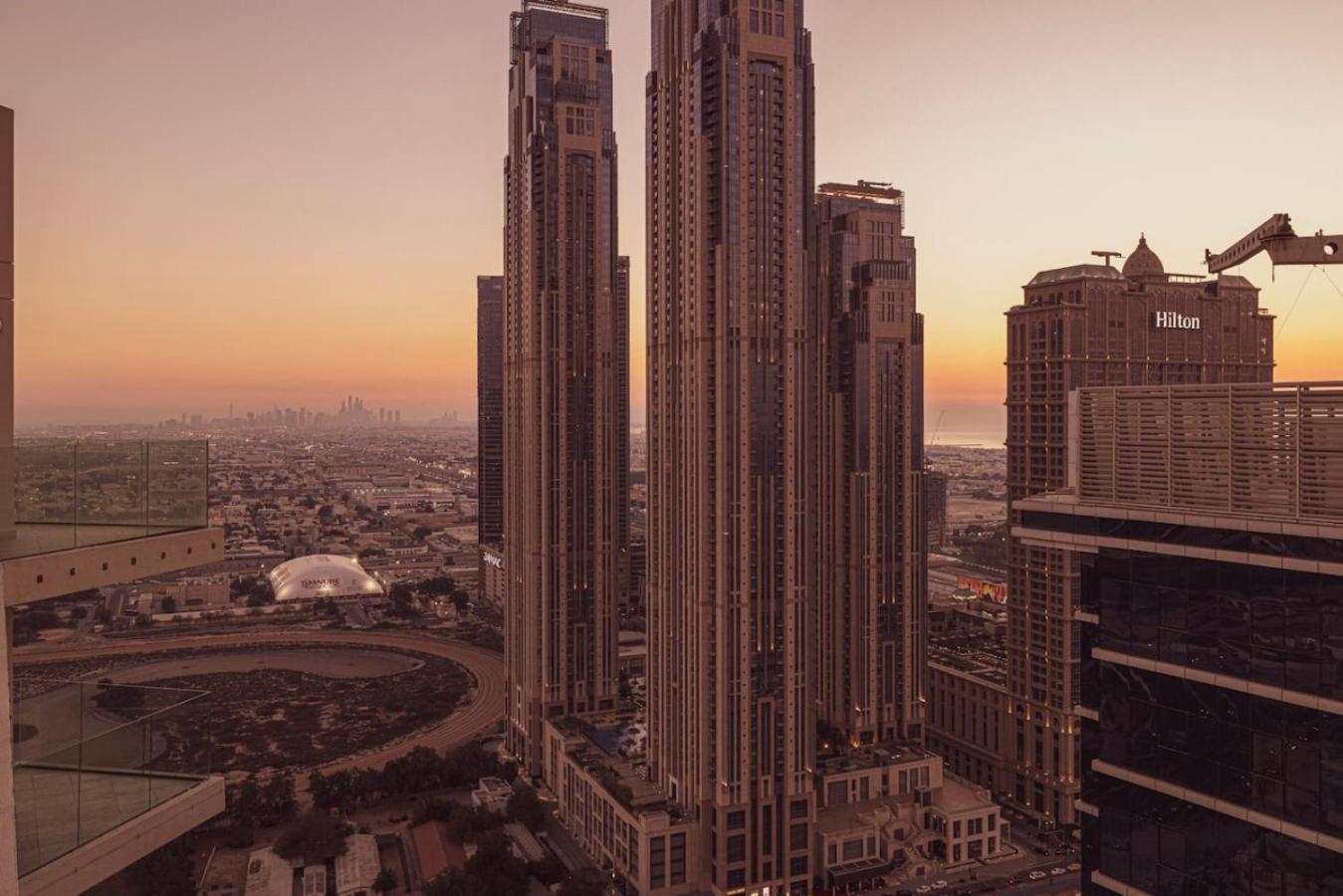 Apartment Infinity Pool - High-floor Modern Comfort - Incredible Views - 2br 8 Pax Dubai