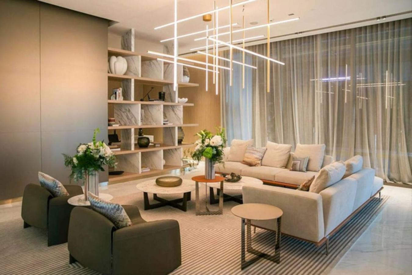Apartment Infinity Pool - High-floor Modern Comfort - Incredible Views - 2br 8 Pax Dubai