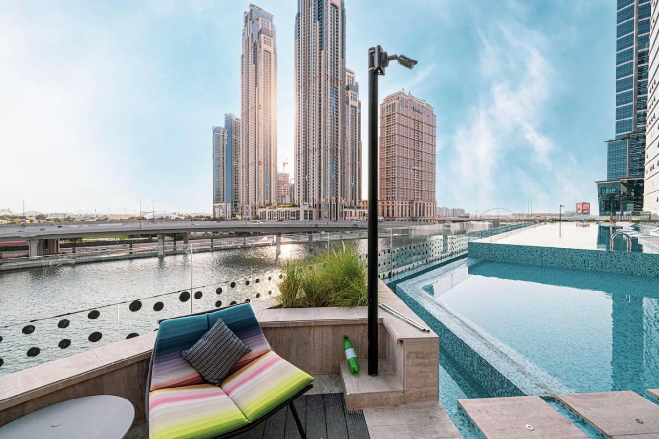 Infinity Pool - High-floor Modern Comfort - Incredible Views - 2br 8 Pax Apartment *