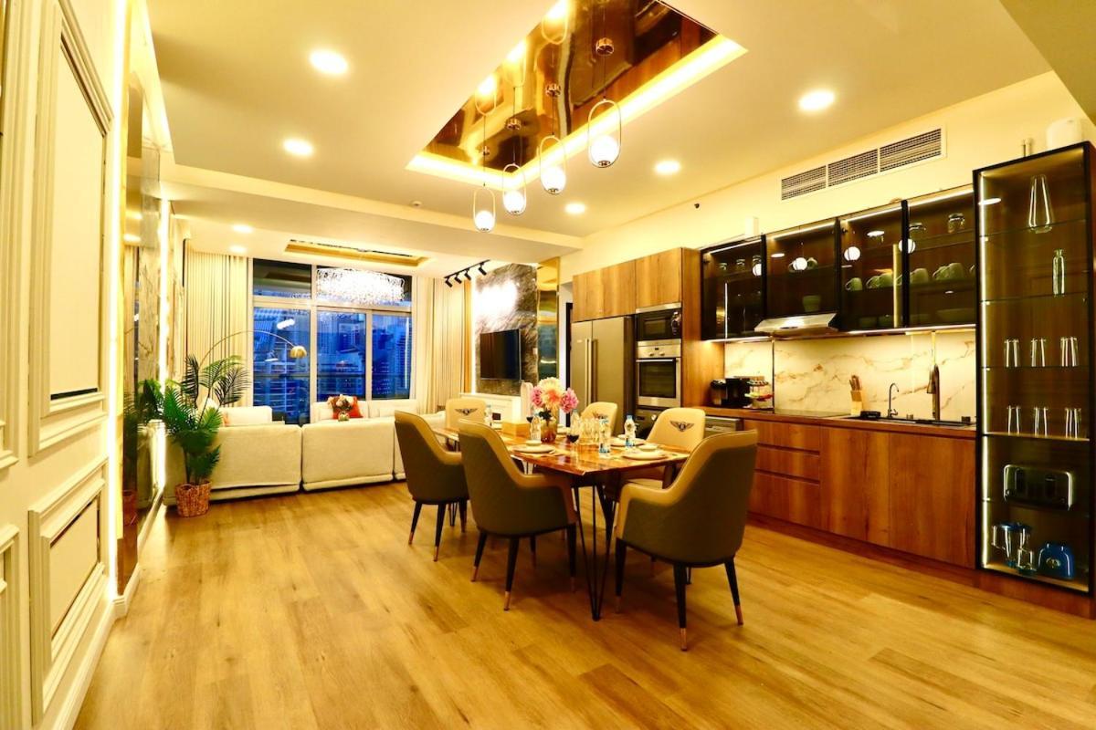 Lavish 3br Retreat With Lovely Marina & Sea Views Apartment *