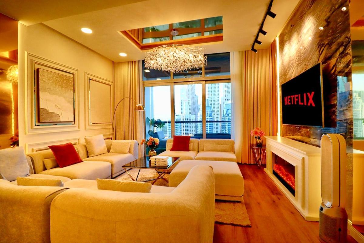Apartment Lavish 3br Retreat With Lovely Marina & Sea Views *