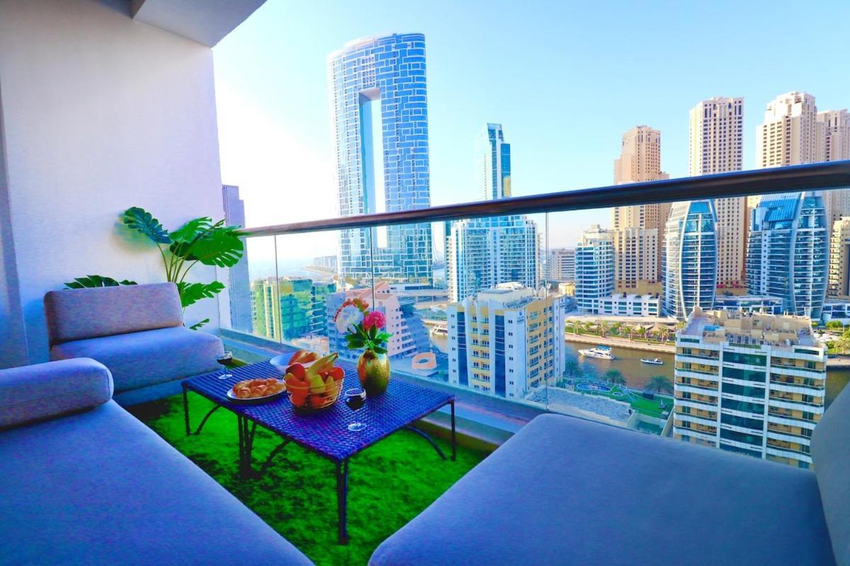 Lavish 3br Retreat With Lovely Marina & Sea Views *
