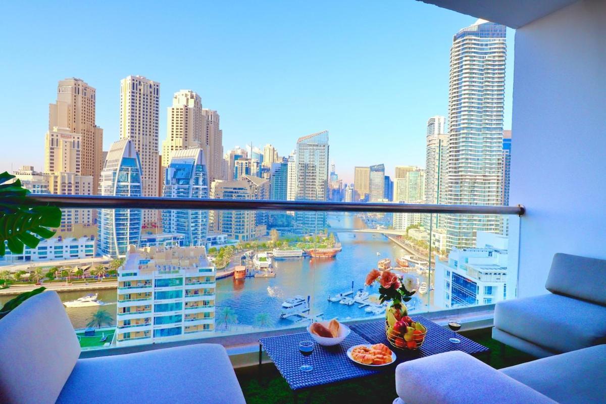 Lavish 3br Retreat With Lovely Marina & Sea Views *
