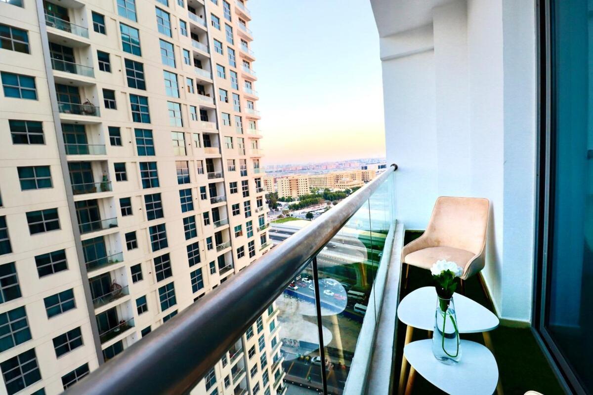 Apartment Lavish 3br Retreat With Lovely Marina & Sea Views