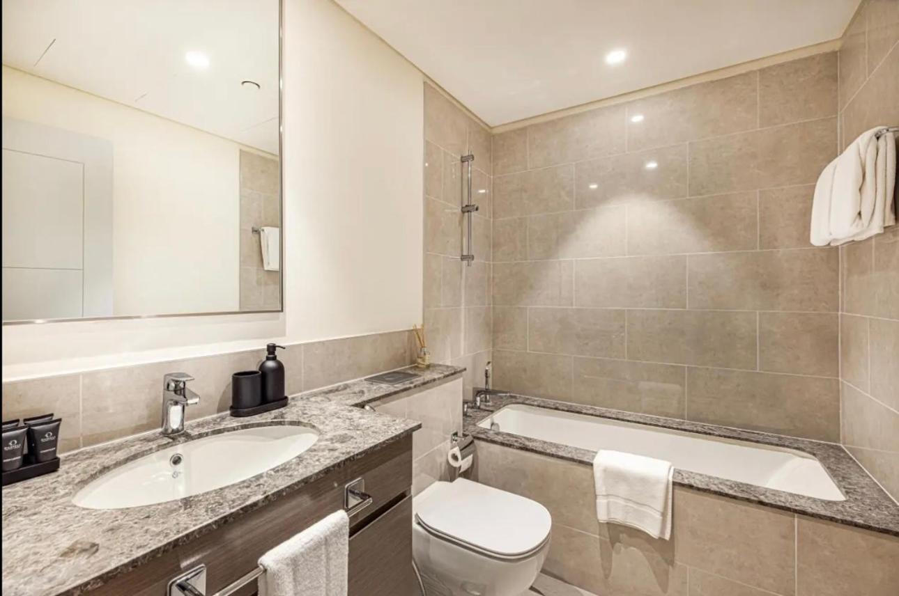 Downtown Apartment *