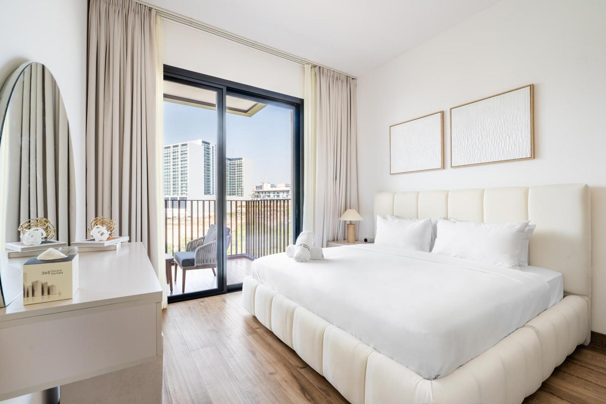 Jvc Gem - 2brplus1 In Oakley Square With Prime Amenities *
