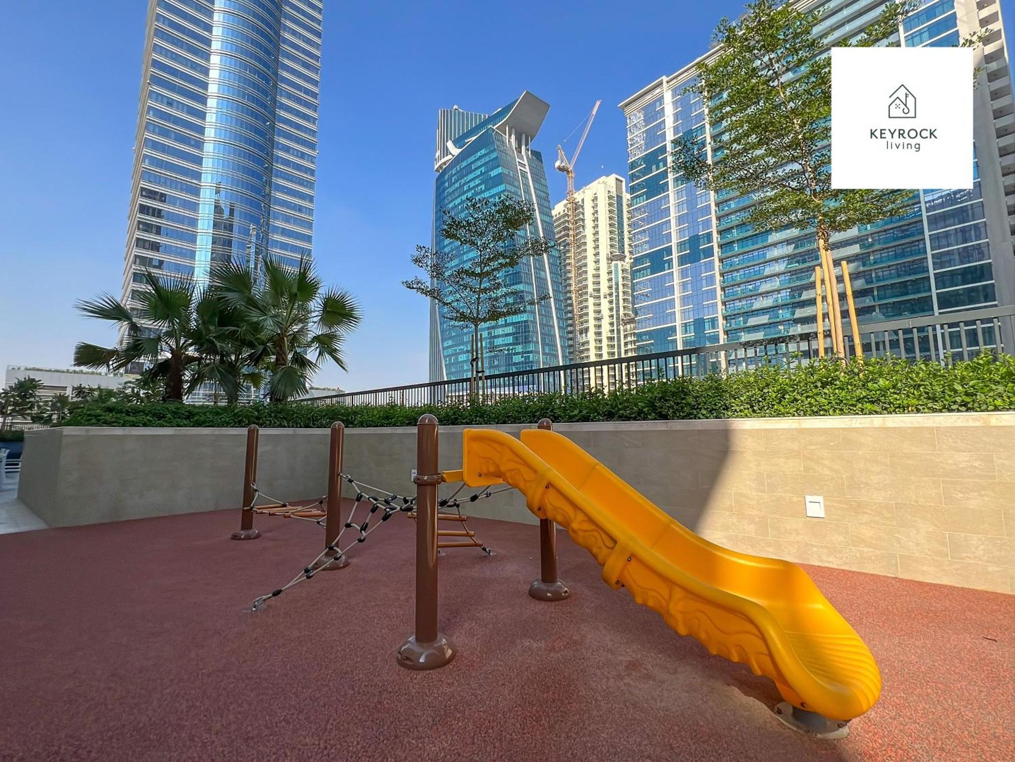 Apartment Keyrock Living - Urban Oasis In Zada Tower