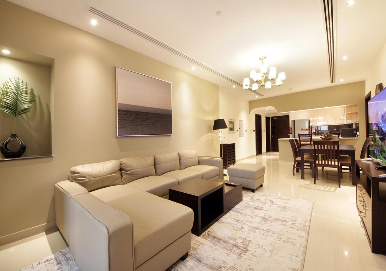 Elegant 2br With Views Downtown Living