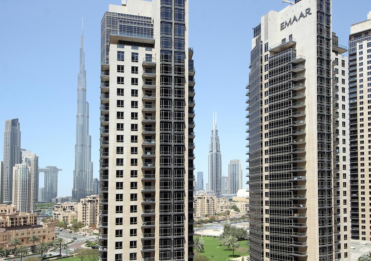 Elegant 2br With Views Downtown Living * Dubai