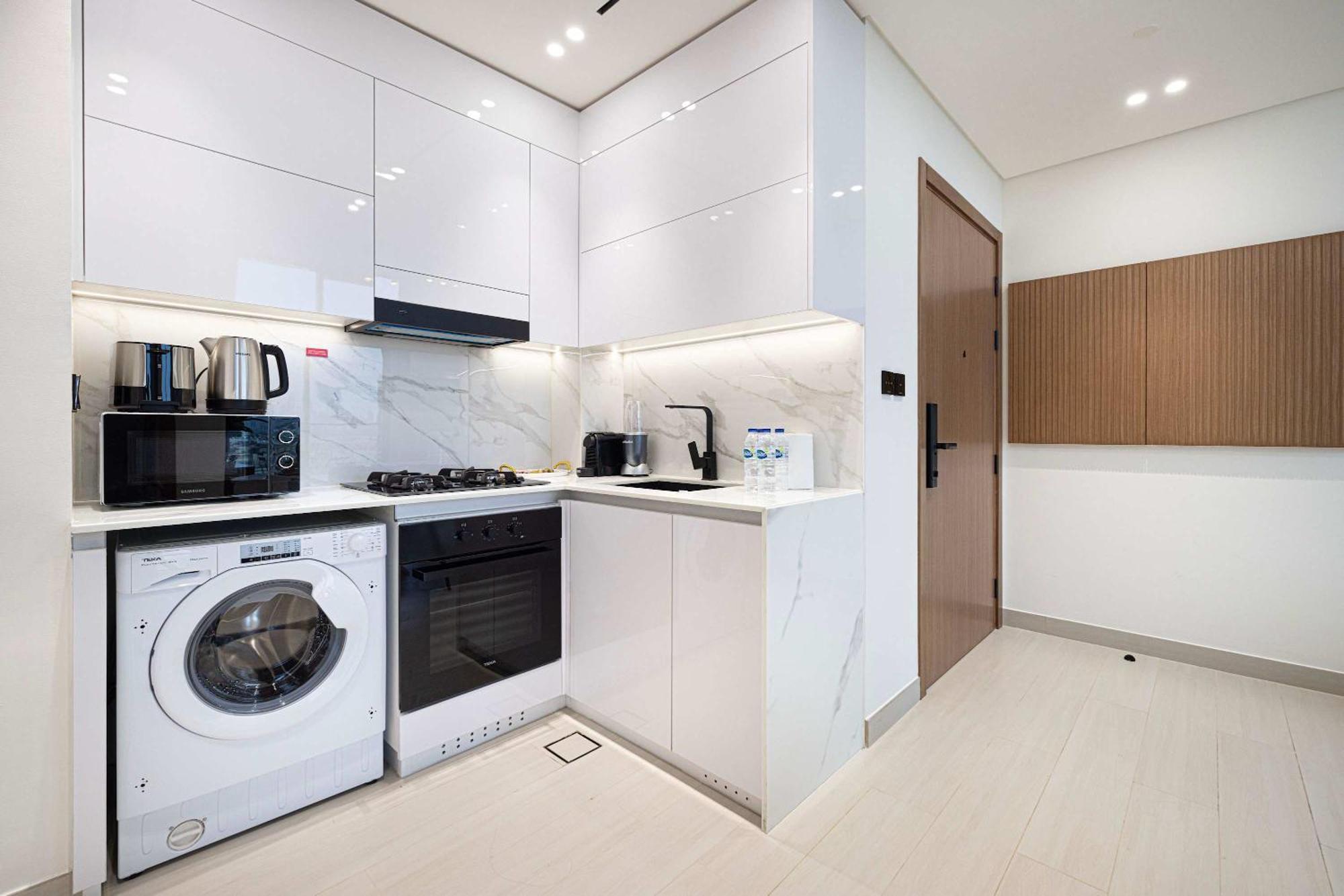 Cozy 1 Bedroom With Gym & Pool Just 15min To Marina *