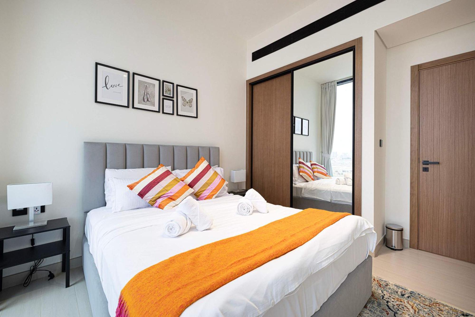 Cozy 1 Bedroom With Gym & Pool Just 15min To Marina *