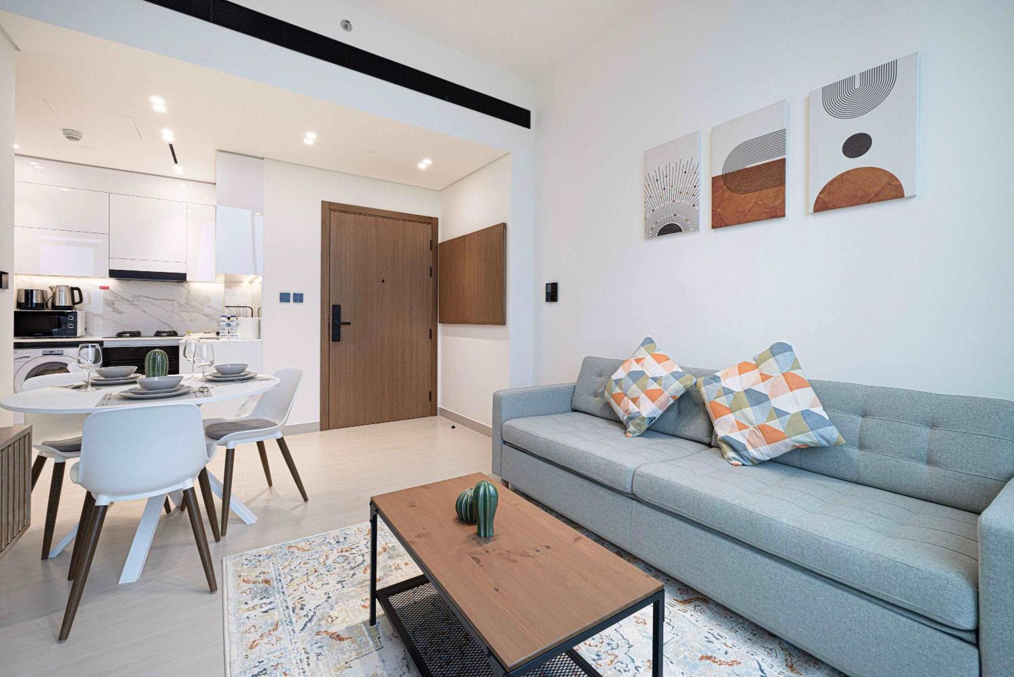 Cozy 1 Bedroom With Gym & Pool Just 15min To Marina