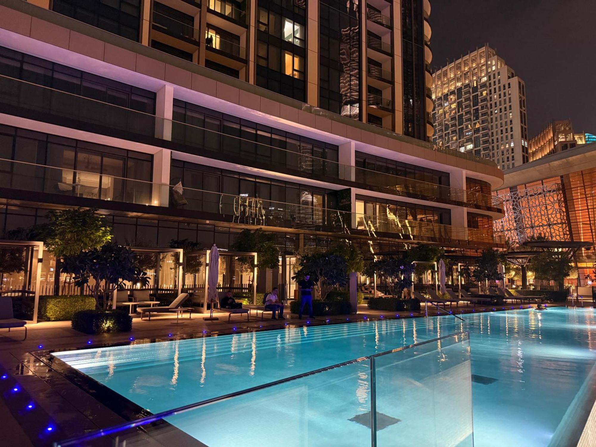 Apartment Great View From 63th Floor! Amazing Pool With Burj View! Grande Signature!
