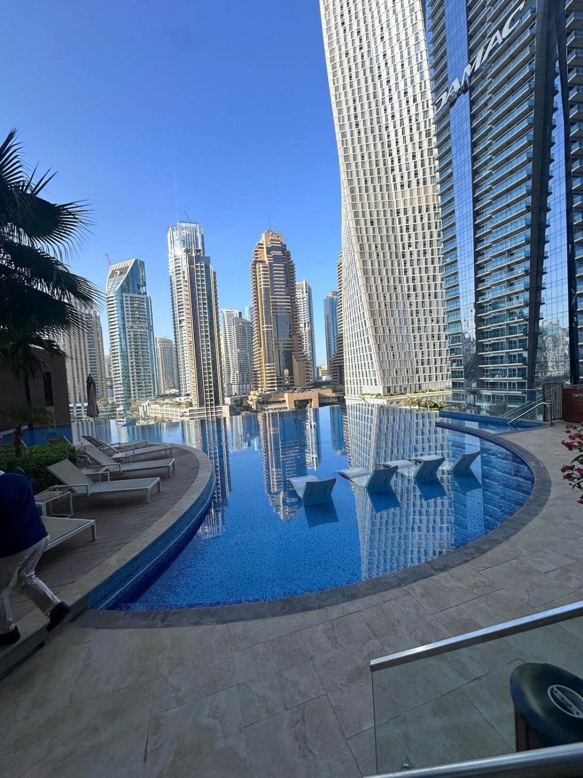 Modern Elegance Jumeirah Living Marina Apartment *