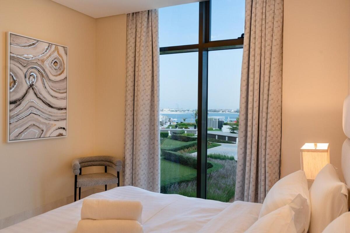 3 Bed With Private In Palm Jumeirah *