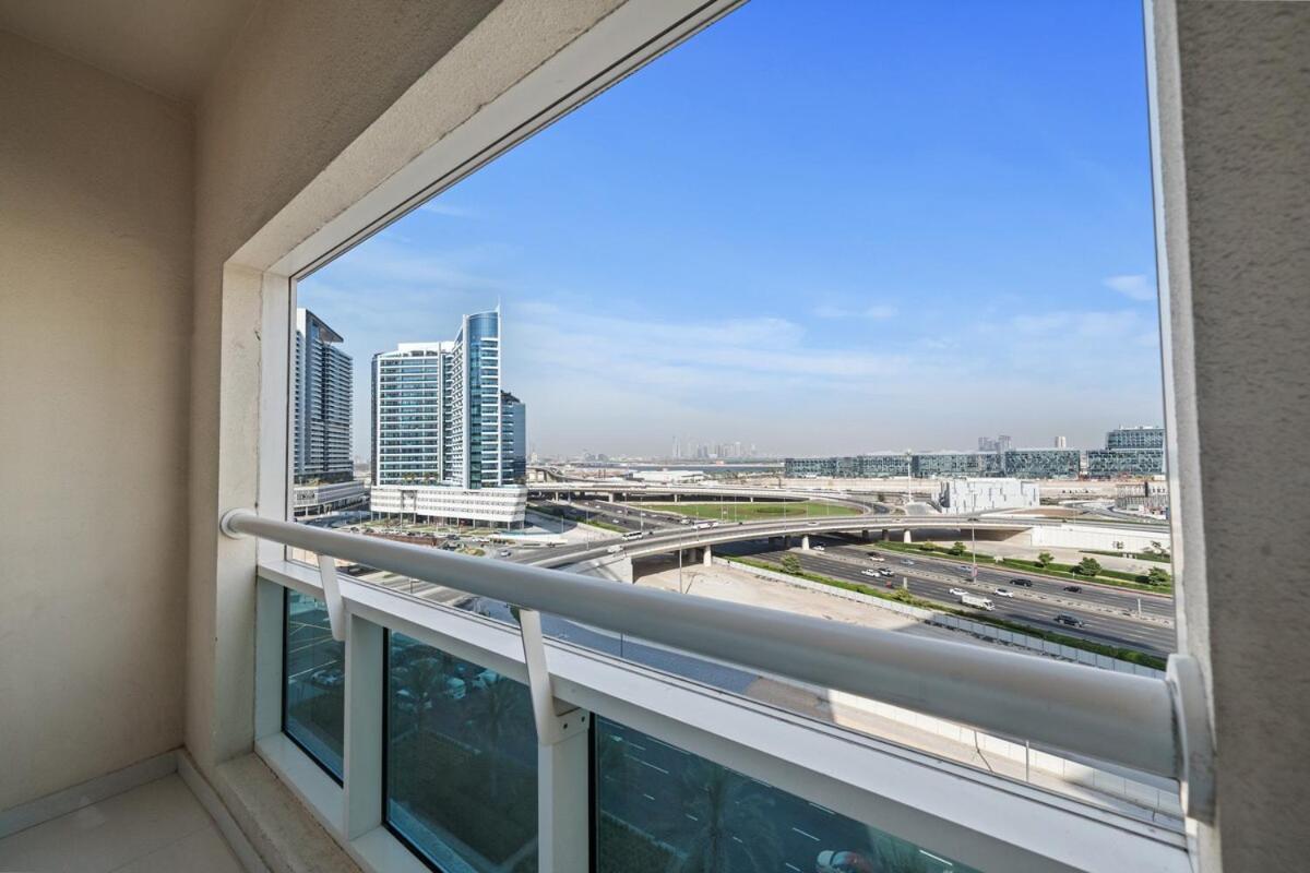 Apartment Business Bay By Stayinhomes - 10 Mins Burj Khalifa - 1bed - Parking - Pool - Gym Dubai