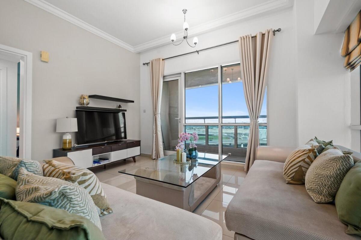 Business Bay By Stayinhomes - 10 Mins Burj Khalifa - 1bed - Parking - Pool - Gym Apartment Dubai