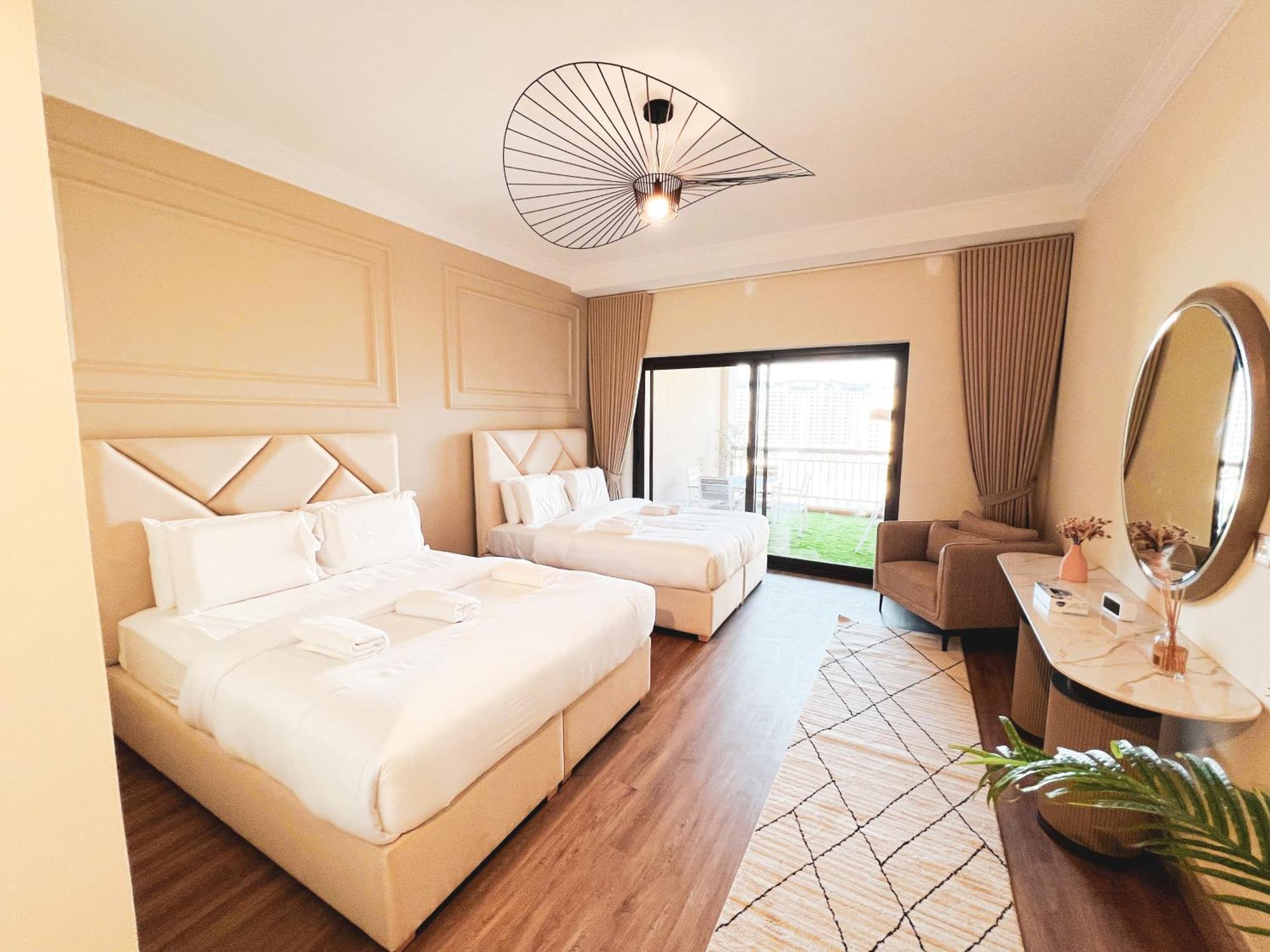 New Fairmont With Private On Palmjumeirah Apartment