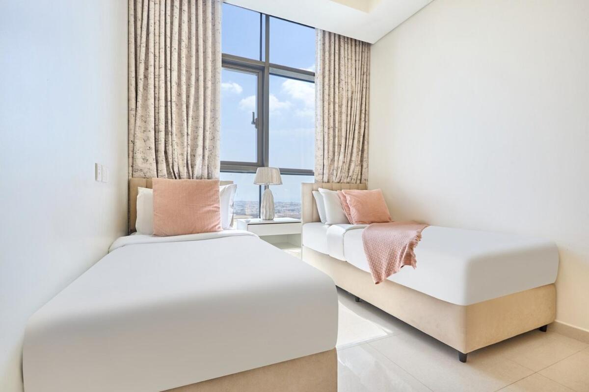 Skyline 2br In The Heart Of Business Bay Apartment *