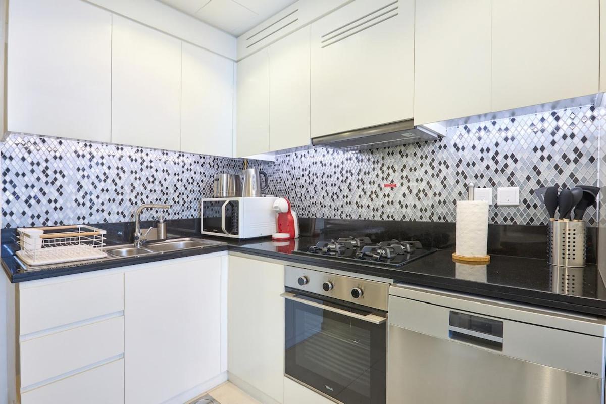 Skyline 2br In The Heart Of Business Bay Apartment *