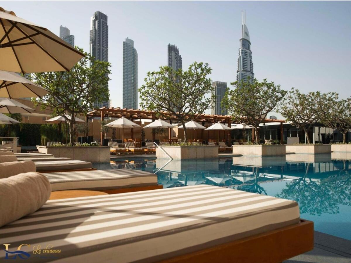 Modern 1br Emaar Downtown Mall