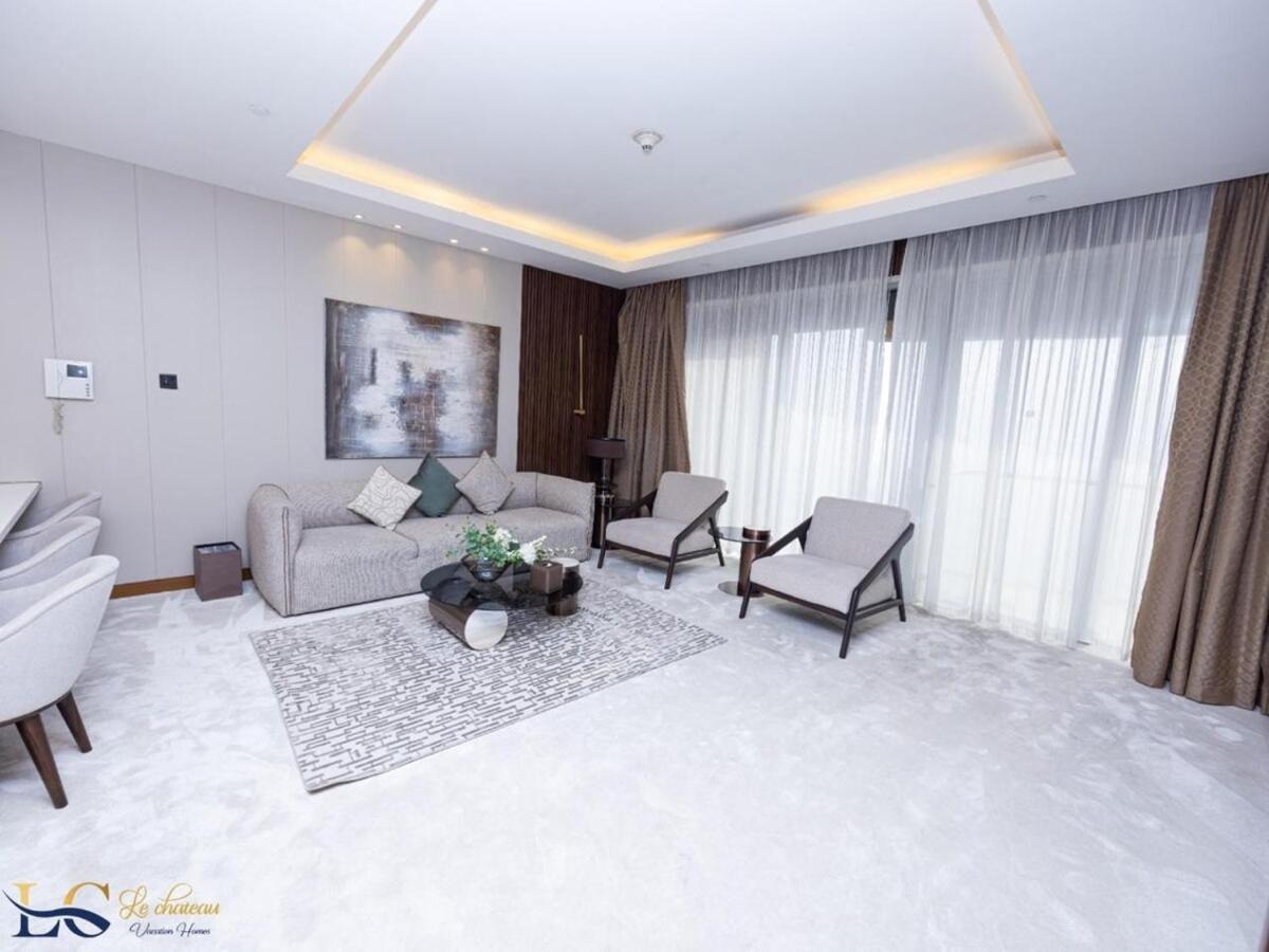 Modern 1br Emaar Downtown Mall Apartment *
