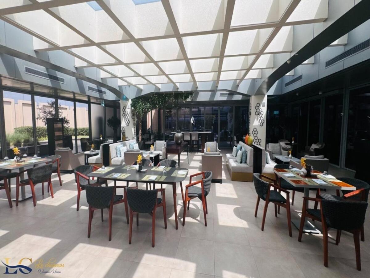 Apartment Modern 1br Emaar Downtown Mall Dubai