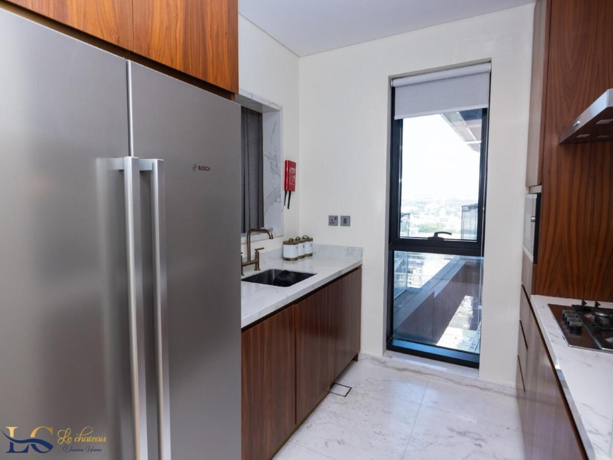 Luxury 1-bedroom In Downtown's Iconic Core