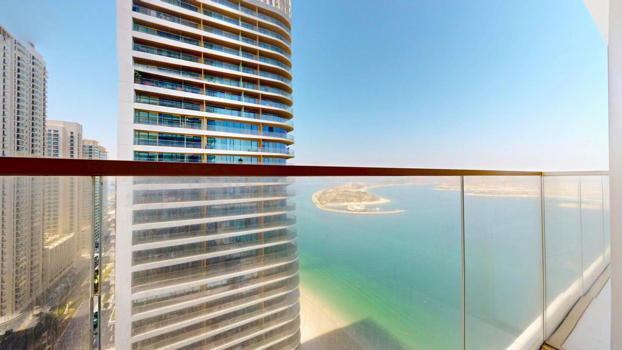 2br With Private Access In Harbour